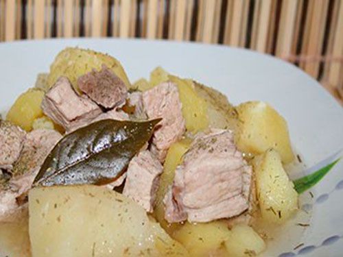 Соус из свинины и картофеля